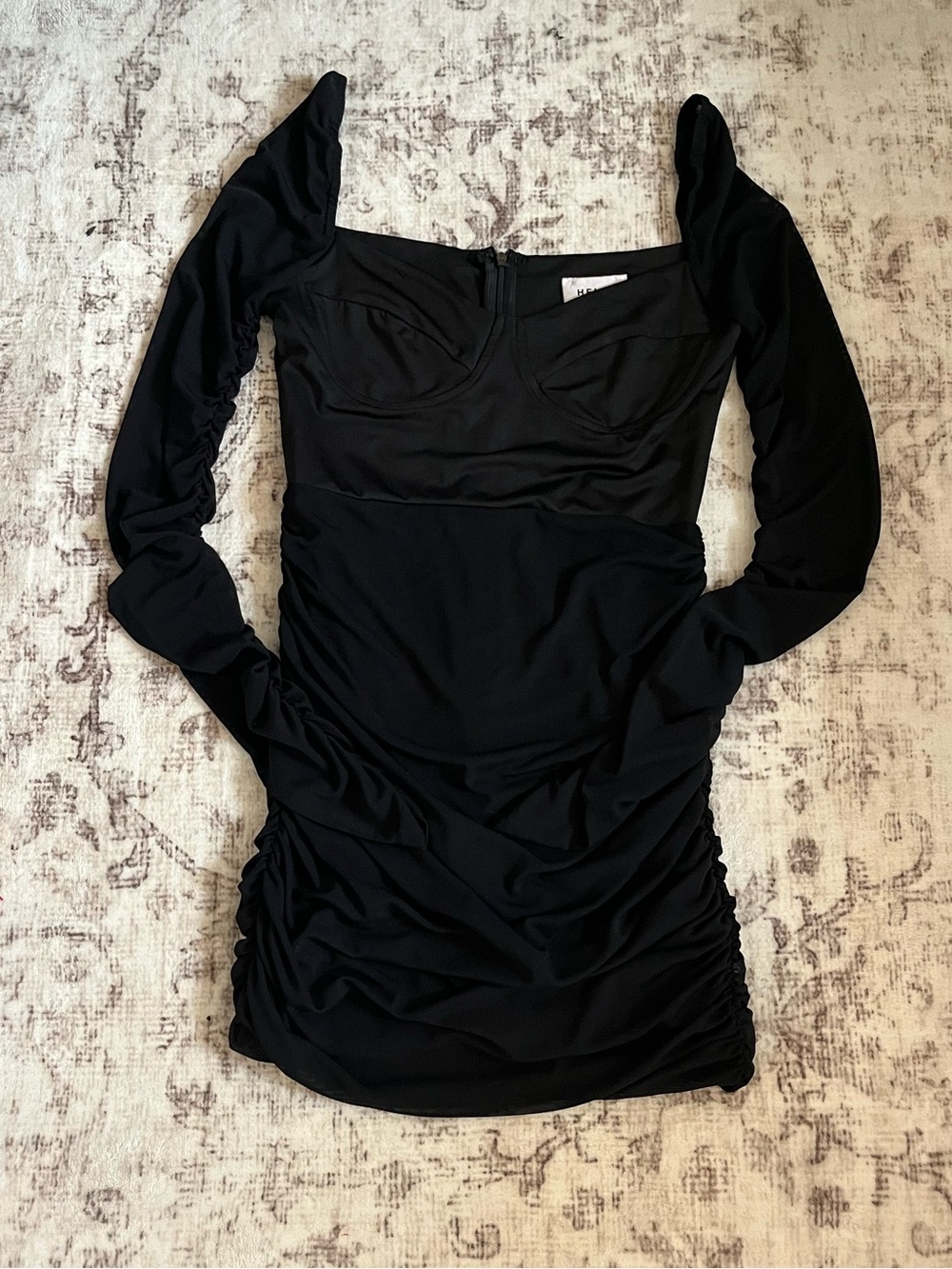 🖤✨STUNNING Hello Molly Black Ruched Mini Dress – Size US 6 (AU 10)